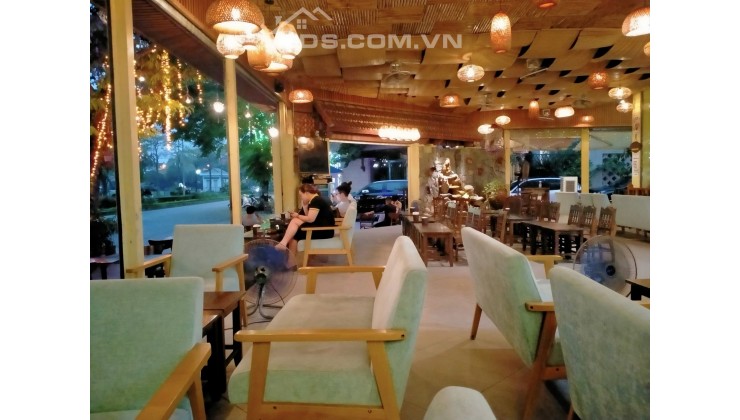Chủ gửi bán Mặt phố Trần Quốc Hoàn - Cầu Giấy- lô góc - vỉa hè - kinh doanh đỉnh - 60m2 x 4T- mt 6m